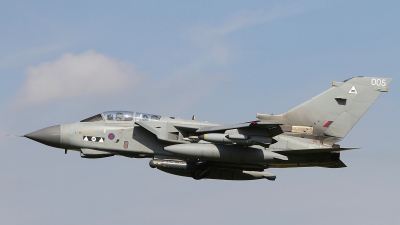 Photo ID 132774 by Paul Newbold. UK Air Force Panavia Tornado GR4A, ZA371