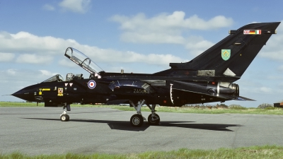 Photo ID 17329 by Rainer Mueller. UK Air Force Panavia Tornado GR1, ZA560