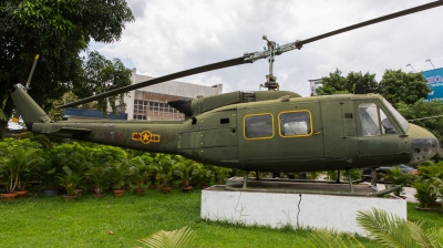 Photo ID 134282 by Andreas Zeitler - Flying-Wings. Vietnam Air Force Bell UH 1H Iroquois 205, 0372