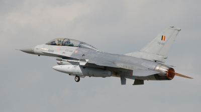 Photo ID 17484 by Lieuwe Hofstra. Belgium Air Force General Dynamics F 16BM Fighting Falcon, FB 09