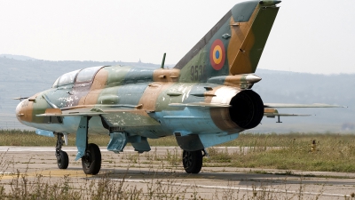 Photo ID 134857 by Carl Brent. Romania Air Force Mikoyan Gurevich MiG 21UM Lancer B, 9536