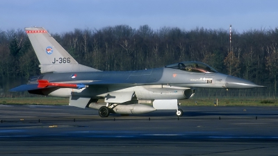 Photo ID 135162 by Rainer Mueller. Netherlands Air Force General Dynamics F 16A Fighting Falcon, J 366
