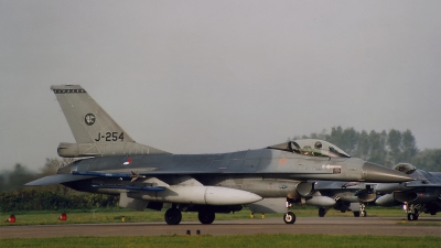 Photo ID 145073 by Jan Eenling. Netherlands Air Force General Dynamics F 16AM Fighting Falcon, J 254