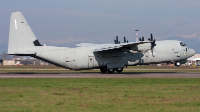 Photo ID 136395 by Roberto Bianchi. Italy Air Force Lockheed Martin C 130J 30 Hercules L 382, MM62196