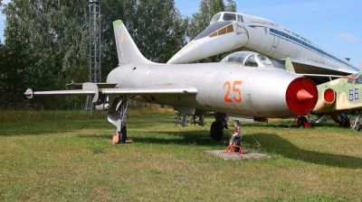 Photo ID 136838 by Chris Albutt. Russia Air Force Sukhoi Su 7B,  