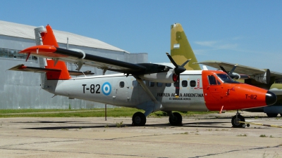 Photo ID 136823 by Martin Kubo. Argentina Air Force De Havilland Canada DHC 6 100 Twin Otter, T 82