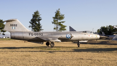 Photo ID 17840 by Chris Lofting. Greece Air Force Lockheed RF 104G Starfighter, 6692