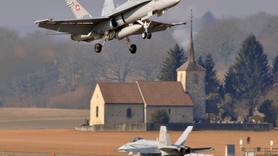 Photo ID 137619 by Sven Zimmermann. Switzerland Air Force McDonnell Douglas F A 18C Hornet, J 5022