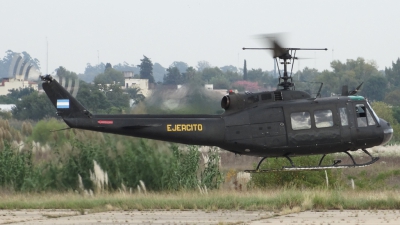 Photo ID 140527 by Martin Kubo. Argentina Army Bell UH 1H Iroquois 205, AE 432