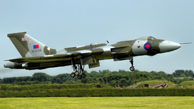 Photo ID 138614 by Chris Albutt. Private Vulcan to the Sky Trust Avro 698 Vulcan B2, G VLCN