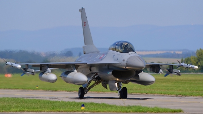 Photo ID 138970 by Stephan Franke - Fighter-Wings. Denmark Air Force General Dynamics F 16BM Fighting Falcon, ET 613