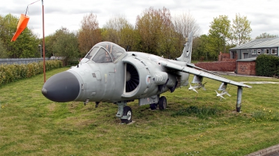 Photo ID 139186 by Chris Albutt. UK Navy British Aerospace Sea Harrier FA 2, ZE691