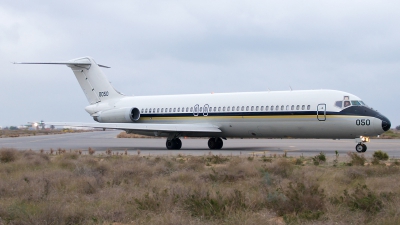 Photo ID 139428 by Jorge Guerra. USA Navy McDonnell Douglas C 9B Skytrain II DC 9 32CF, 160050