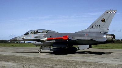 Photo ID 139432 by Joop de Groot. Netherlands Air Force General Dynamics F 16B Fighting Falcon, J 267