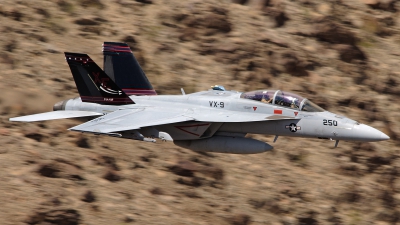 Photo ID 140083 by Mark Munzel. USA Navy Boeing F A 18F Super Hornet, 166673