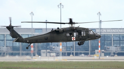 Photo ID 140502 by Maurice Kockro. USA Army Sikorsky UH 60A Black Hawk S 70A, 88 26075