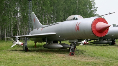Photo ID 18294 by Zdenek Ondracek. Russia Air Force Sukhoi Su 11, 14 RED