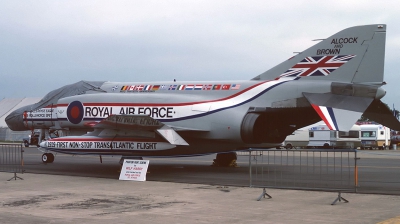 Photo ID 143274 by Arie van Groen. UK Air Force McDonnell Douglas Phantom FGR2 F 4M, XV424