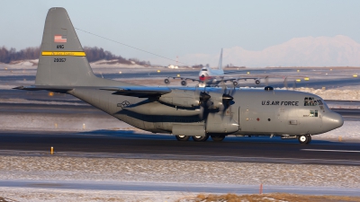 Photo ID 144031 by Adam Wright. USA Air Force Lockheed C 130H Hercules L 382, 82 0057