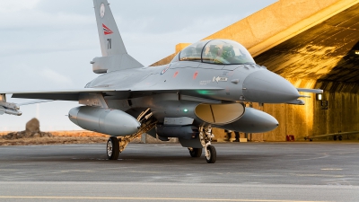 Photo ID 144100 by Alex van Noye. Norway Air Force General Dynamics F 16BM Fighting Falcon, 711