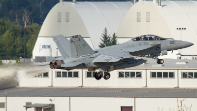 Photo ID 144339 by Russell Hill. USA Navy Boeing F A 18F Super Hornet, 166925
