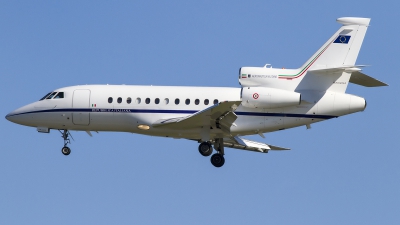 Photo ID 145395 by Claudio Marangon. Italy Air Force Dassault Falcon 900EXE, MM62244