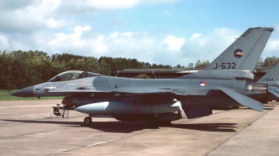 Photo ID 145517 by Arie van Groen. Netherlands Air Force General Dynamics F 16A Fighting Falcon, J 632