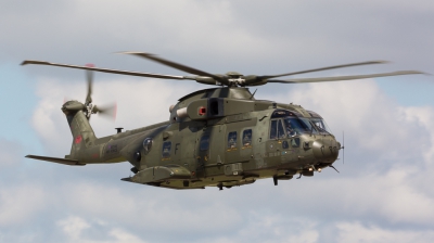 Photo ID 145415 by Andreas Zeitler - Flying-Wings. UK Air Force AgustaWestland Merlin HC3 Mk411, ZJ122