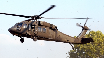 Photo ID 146464 by Carl Brent. USA Army Sikorsky UH 60A Black Hawk S 70A, 86 24551