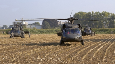 Photo ID 146542 by Niels Roman / VORTEX-images. USA Army Sikorsky UH 60A Black Hawk S 70A, 86 24551