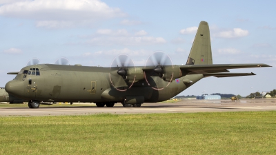 Photo ID 146592 by Chris Lofting. UK Air Force Lockheed Martin Hercules C4 C 130J 30 L 382, ZH878