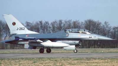 Photo ID 146658 by Arie van Groen. Netherlands Air Force General Dynamics F 16B Fighting Falcon, J 262