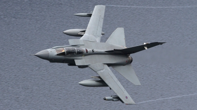 Photo ID 147160 by Barry Swann. UK Air Force Panavia Tornado GR4, ZA542