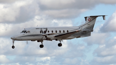 Photo ID 150564 by Jan Eenling. Switzerland Air Force Beech 1900D, T 729