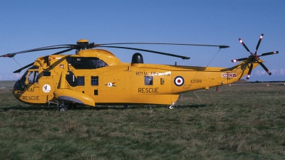 Photo ID 149745 by Tom Gibbons. UK Air Force Westland Sea King HAR 3, XZ589