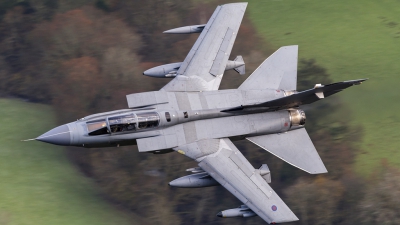 Photo ID 150806 by Paul Massey. UK Air Force Panavia Tornado GR4, ZA456