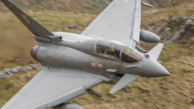 Photo ID 151031 by Tom Dean. UK Air Force Eurofighter Typhoon T3, ZJ805