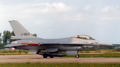 Photo ID 152199 by Jan Eenling. Netherlands Air Force General Dynamics F 16A Fighting Falcon, J 223