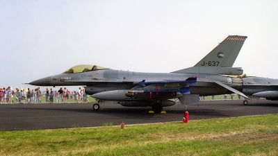 Photo ID 152324 by Jan Eenling. Netherlands Air Force General Dynamics F 16A Fighting Falcon, J 637