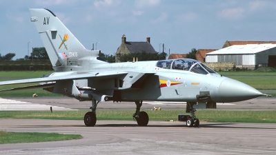 Photo ID 152455 by Arie van Groen. UK Air Force Panavia Tornado F2, ZD905