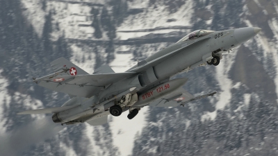 Photo ID 152697 by Martin Thoeni - Powerplanes. Switzerland Air Force McDonnell Douglas F A 18C Hornet, J 5025
