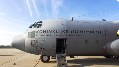 Photo ID 153815 by rob martaré. Netherlands Air Force Lockheed C 130H Hercules L 382, G 781