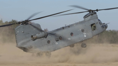 Photo ID 154881 by Roy van Sonsbeek. Netherlands Air Force Boeing Vertol CH 47F Chinook, D 890