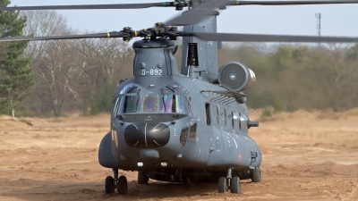 Photo ID 155581 by Niels Roman / VORTEX-images. Netherlands Air Force Boeing Vertol CH 47F Chinook, D 892