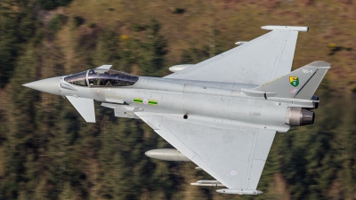 Photo ID 156299 by Tom Dean. UK Air Force Eurofighter Typhoon FGR4, ZJ926