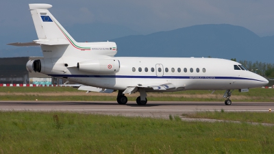 Photo ID 156821 by Roberto Bianchi. Italy Air Force Dassault Falcon 900EX, MM62210