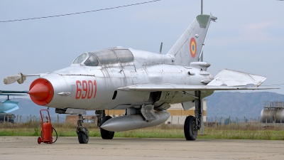 Photo ID 157024 by Alexandru Chirila. Romania Air Force Mikoyan Gurevich MiG 21UM, 6901