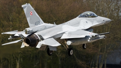 Photo ID 157115 by Alex van Noye. Poland Air Force General Dynamics F 16C Fighting Falcon, 4075