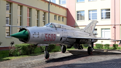 Photo ID 158563 by Carl Brent. Poland Air Force Mikoyan Gurevich MiG 21PFM, 5609