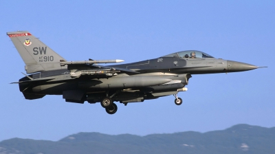 Photo ID 158745 by Sergio Gava. USA Air Force General Dynamics F 16C Fighting Falcon, 92 3910